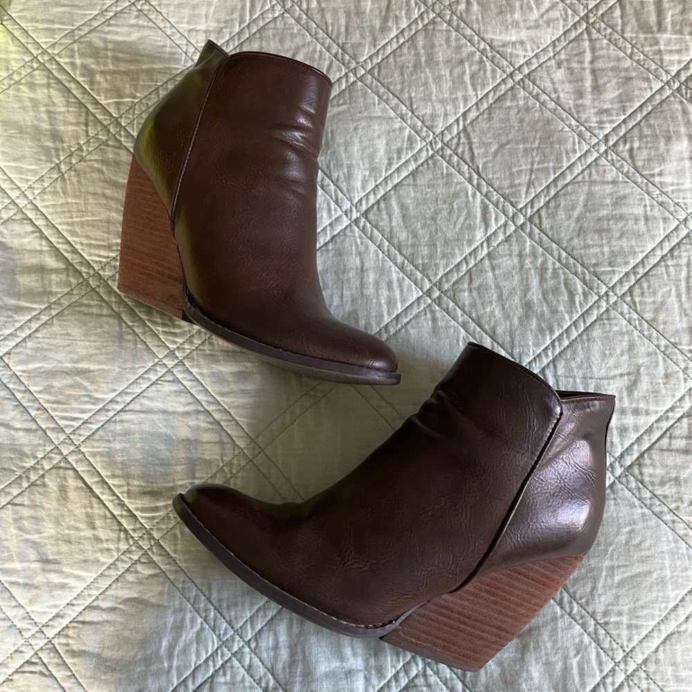 Very Volatile Booties